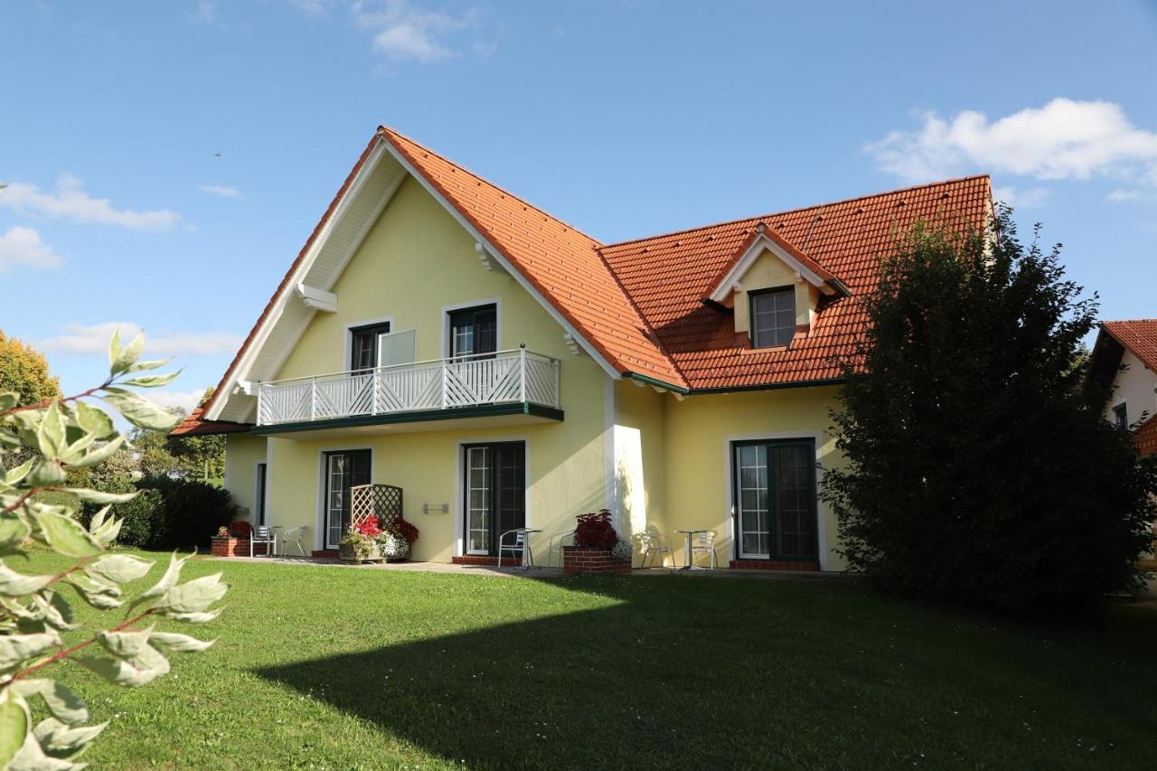 Hotel Sonntagsberg Hof Familie Fiedler Bad Waltersdorf Exterior foto