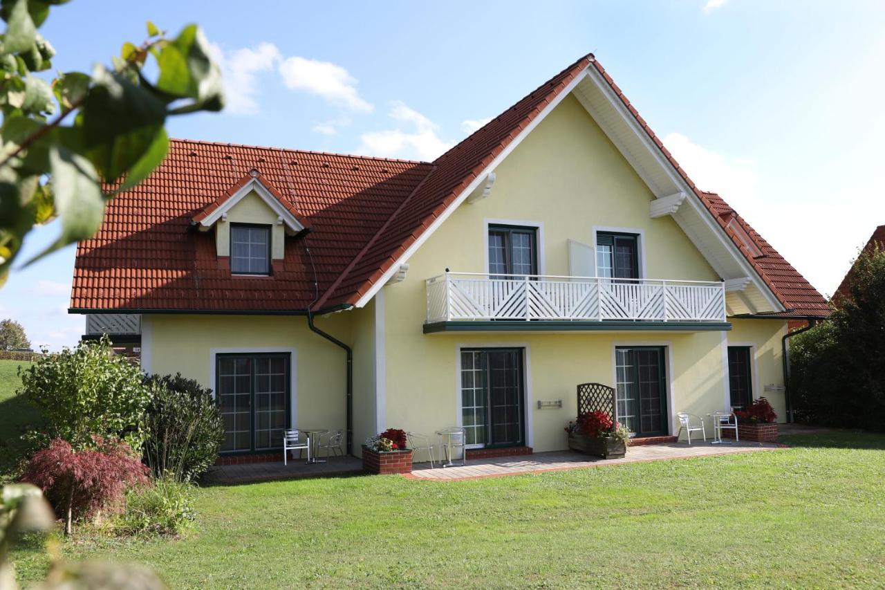 Hotel Sonntagsberg Hof Familie Fiedler Bad Waltersdorf Exterior foto